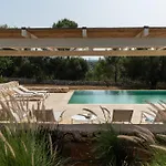 Cinera Vila *