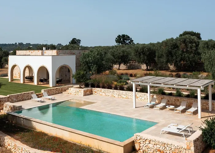 别墅 Cinera 奥斯图尼